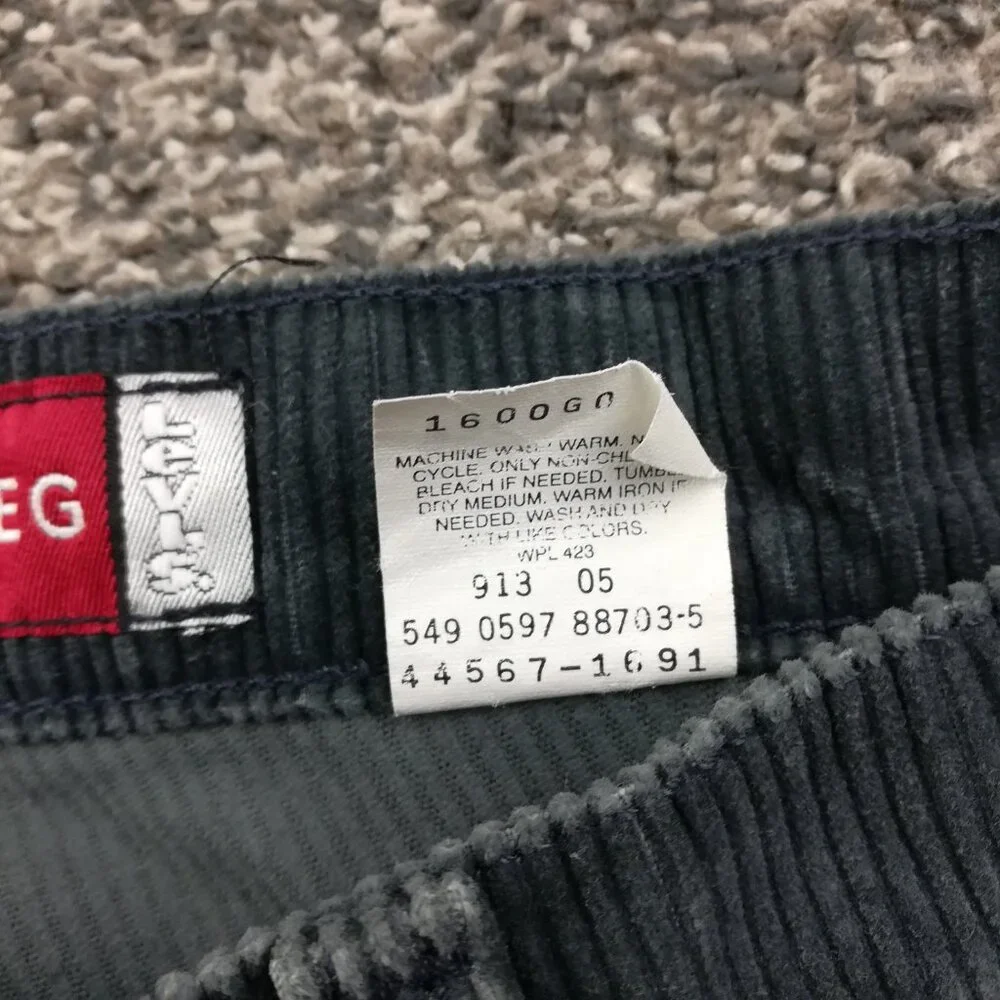 Vintage 1997 Levi's SilverTab Pants Corduroy Loose Fit Wide Leg Baggy Mens 36x30